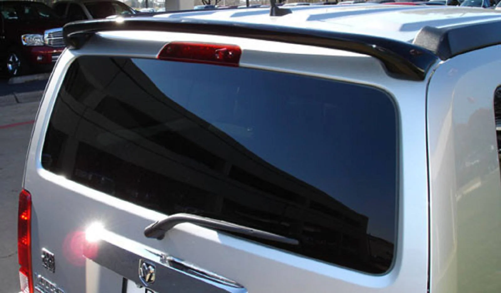 Dodge Nitro (Small) Custom Roof No Light Spoiler (2007-2011)